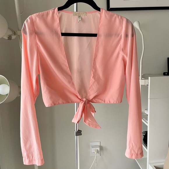 Lurelly Tops - Lurelly Peach Pink Front Tie Silk Crop Top Size 4